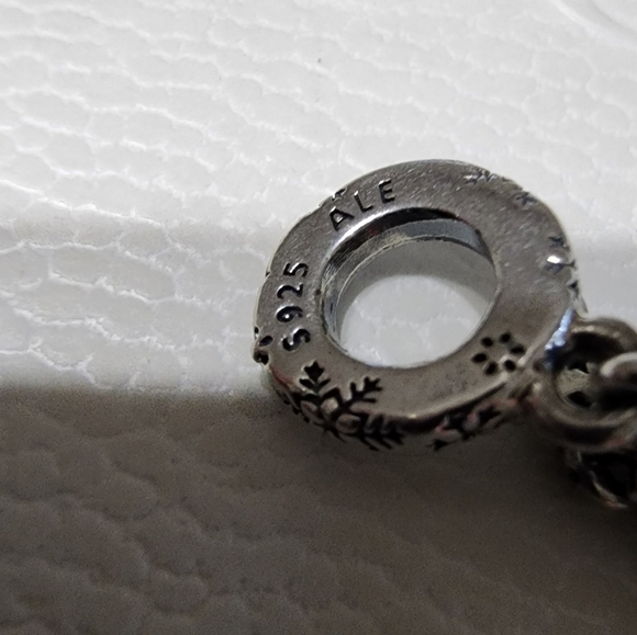 Pandora Christmas Sleigh 2023 Dangle Charm - Picture 9 of 9